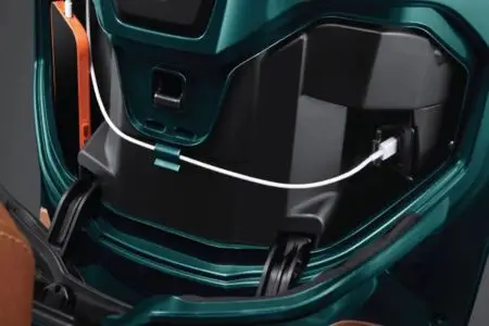 USB Charger Honda Stylo 160